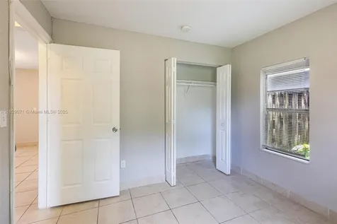 6048 Buchanan Street Hollywood FL 33024