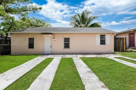 6048 Buchanan Street Hollywood FL 33024