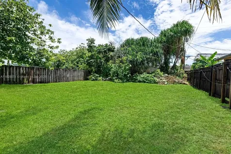 6048 Buchanan Street Hollywood FL 33024