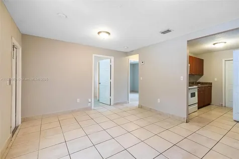 6048 Buchanan Street Hollywood FL 33024