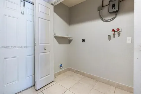 6048 Buchanan Street Hollywood FL 33024