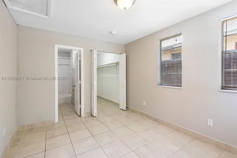 6048 Buchanan Street Hollywood FL 33024