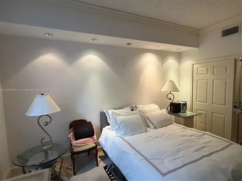3700 Island Boulevard Aventura FL 33160