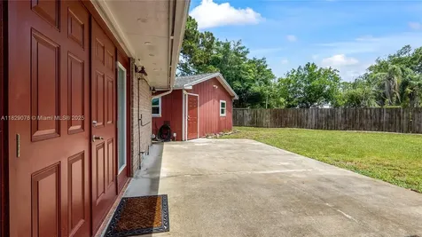1482 SE Manth Lane Port St. Lucie FL 34983