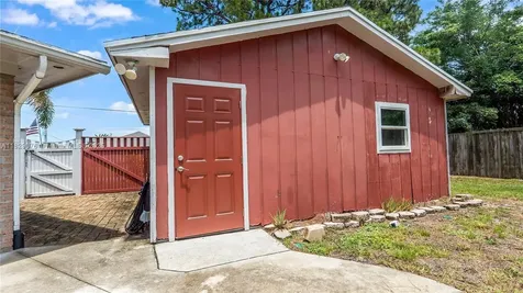 1482 SE Manth Lane Port St. Lucie FL 34983