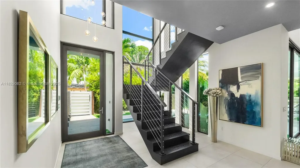 1600 NE 6 Street Fort Lauderdale FL 33304