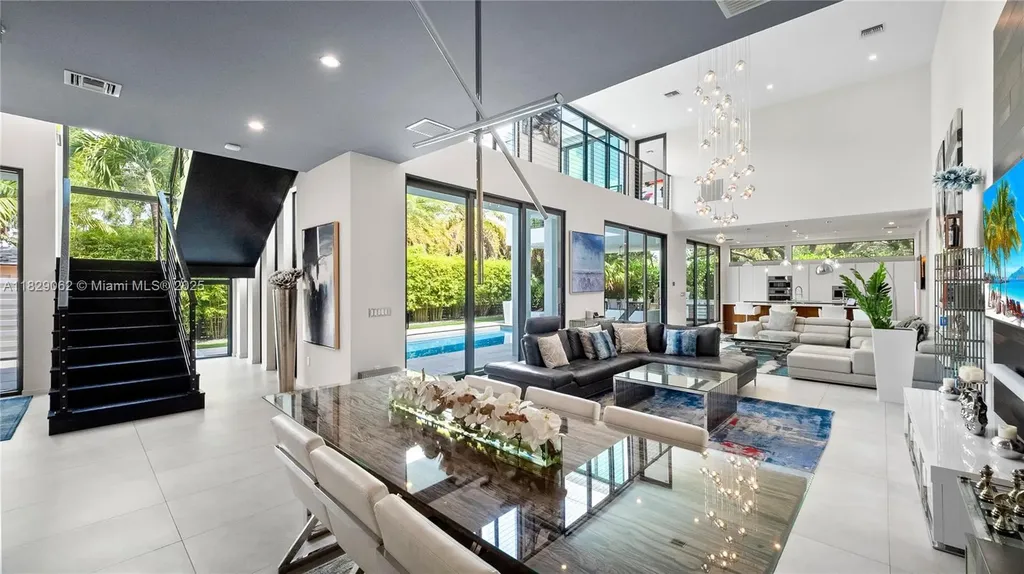 1600 NE 6 Street Fort Lauderdale FL 33304