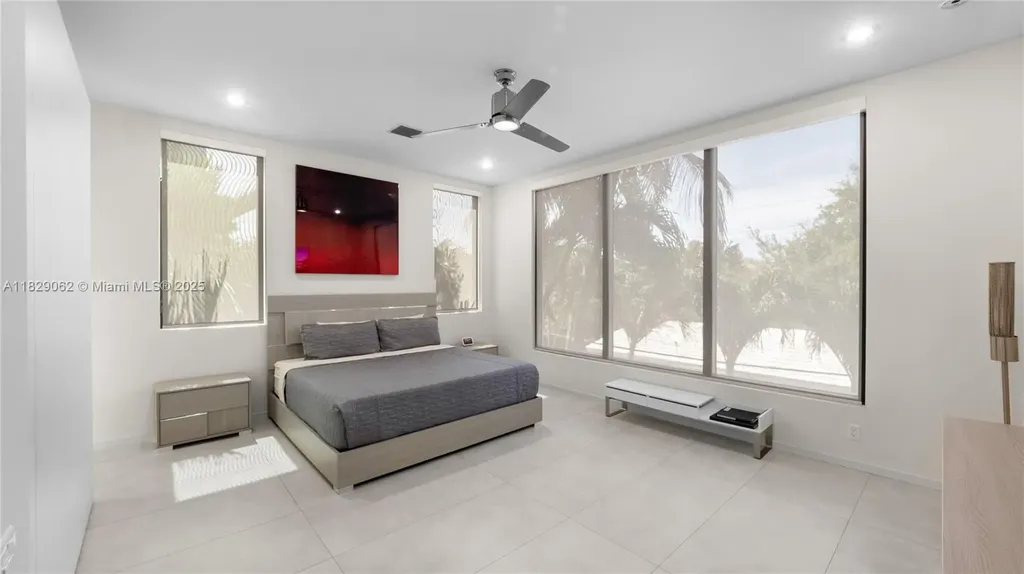 1600 NE 6 Street Fort Lauderdale FL 33304