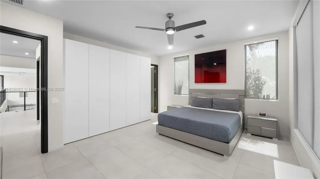 1600 NE 6 Street Fort Lauderdale FL 33304