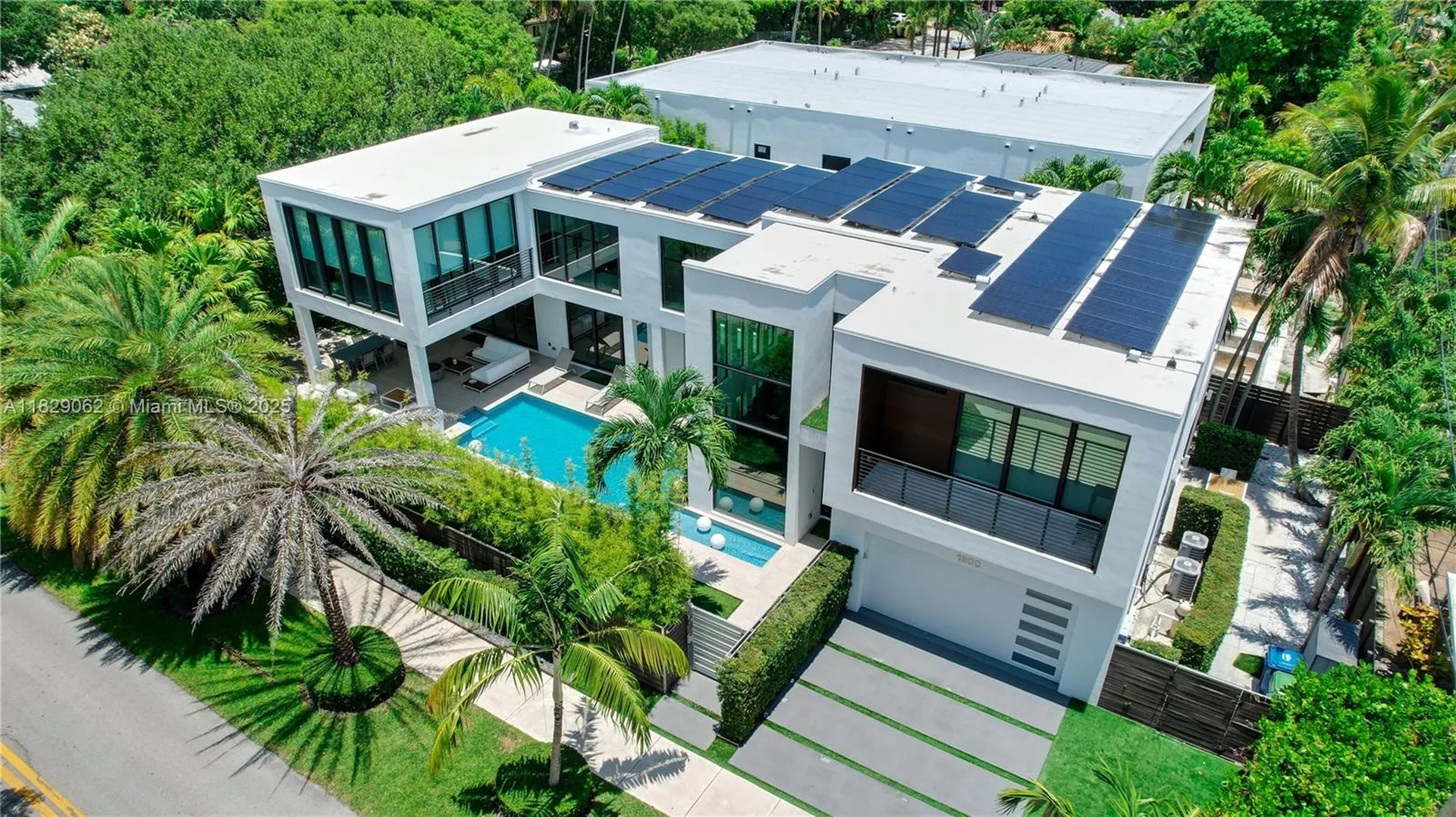 1600 NE 6 Street Fort Lauderdale FL 33304