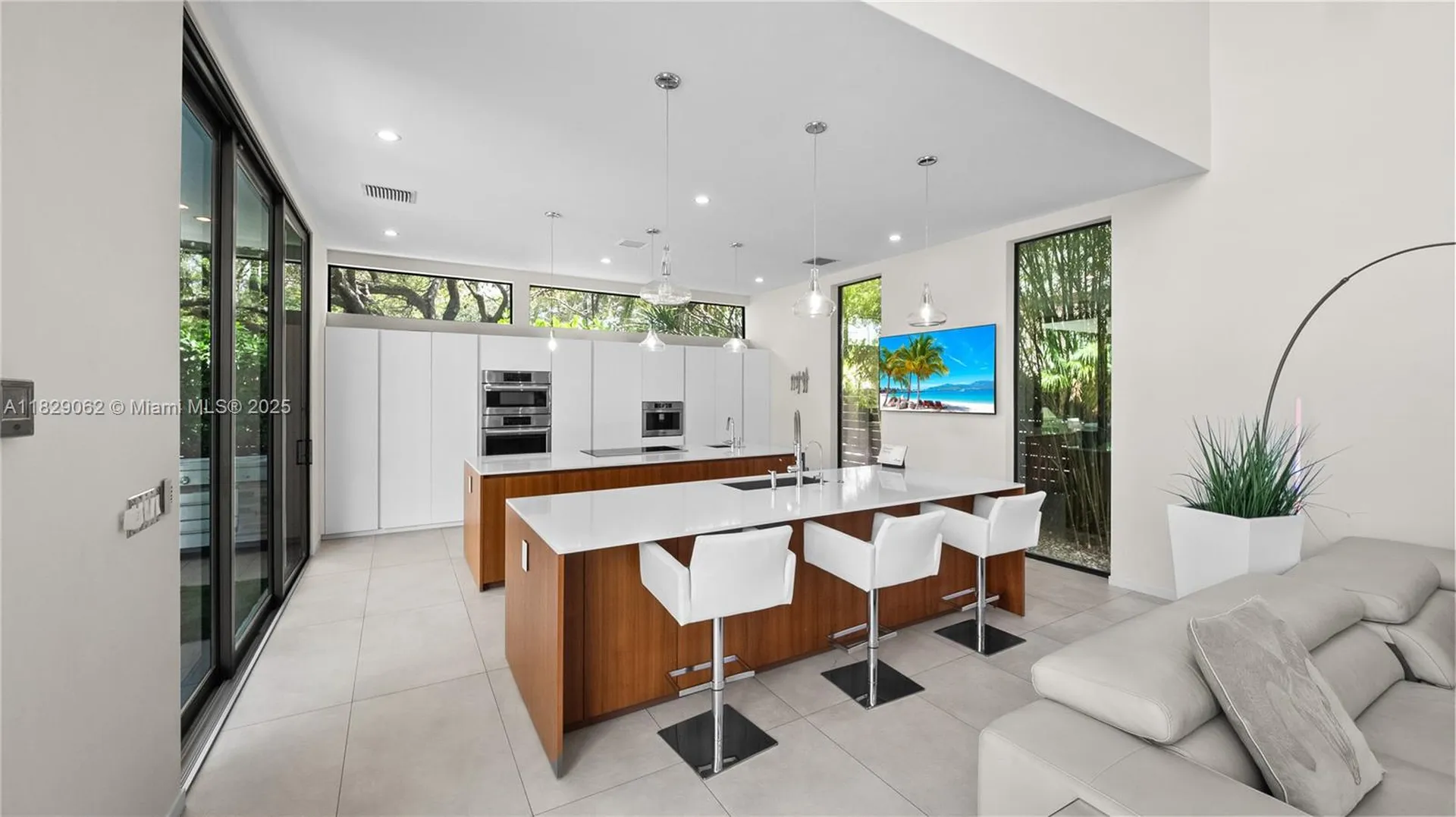 1600 NE 6 Street Fort Lauderdale FL 33304