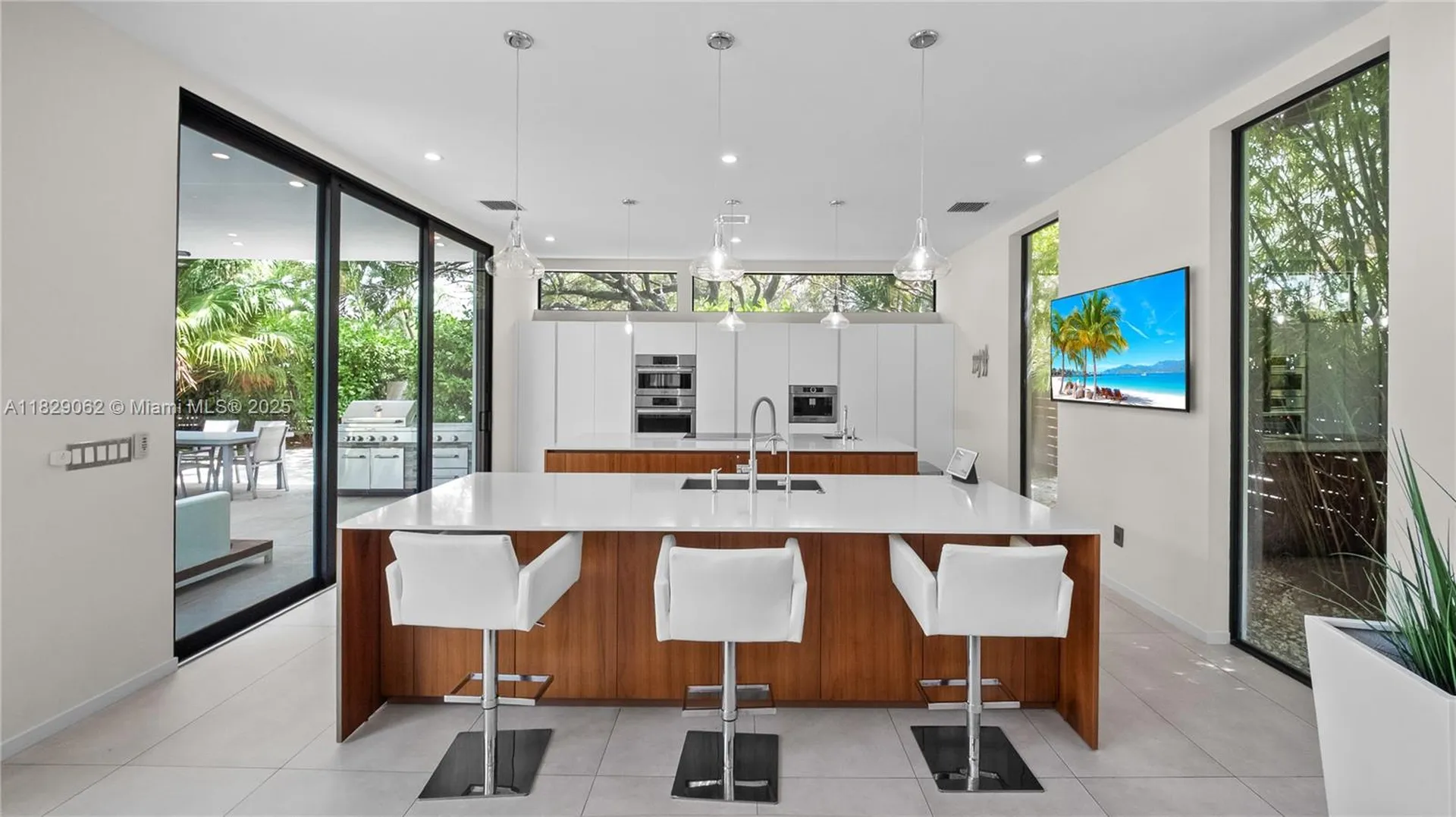 1600 NE 6 Street Fort Lauderdale FL 33304