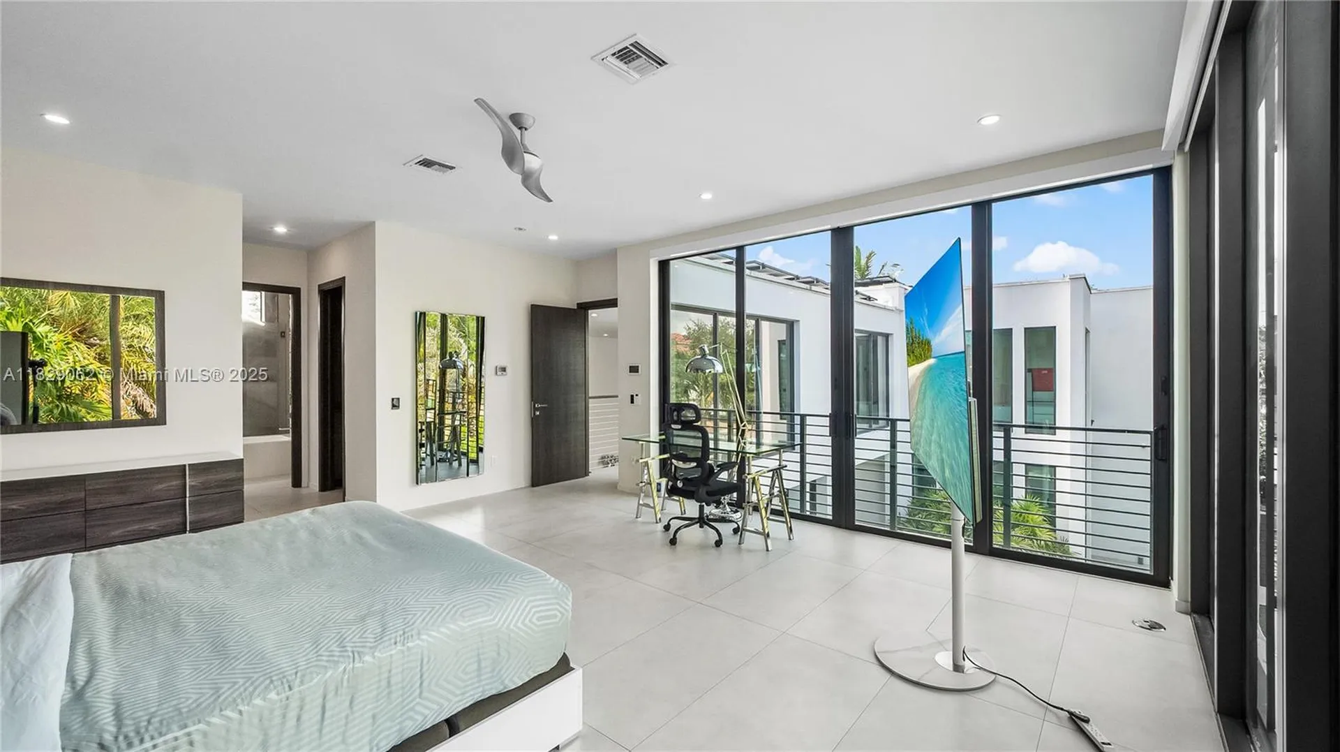 1600 NE 6 Street Fort Lauderdale FL 33304