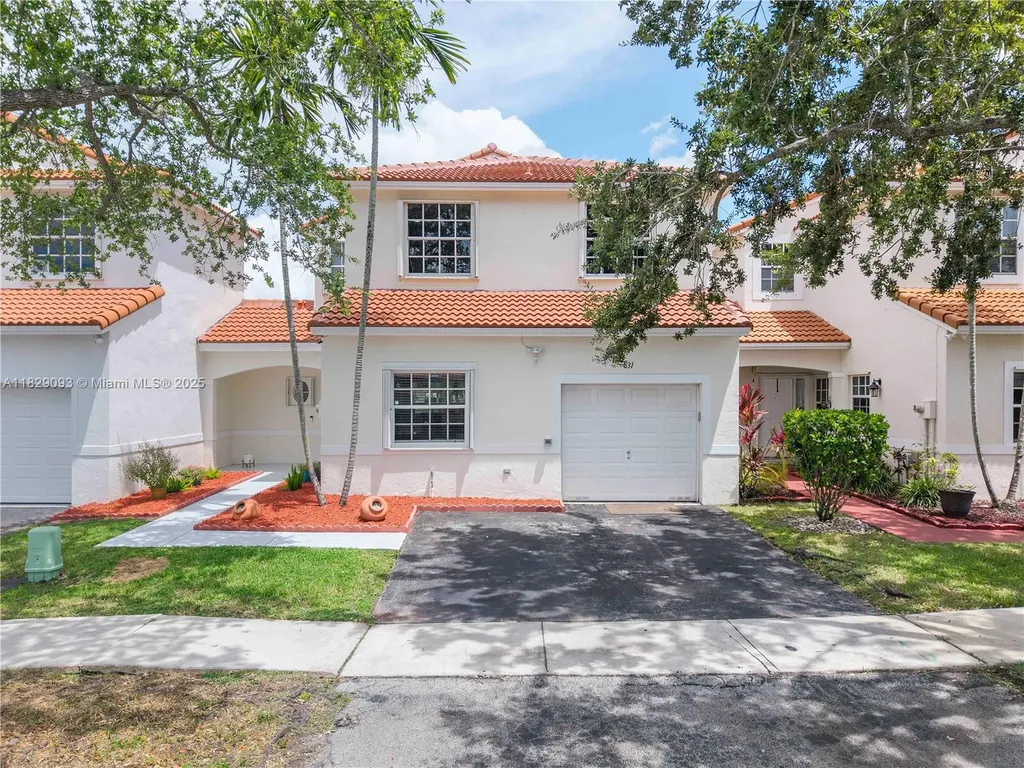 831 SW 178th Way Pembroke Pines FL 33029