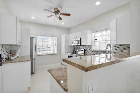 831 SW 178th Way Pembroke Pines FL 33029
