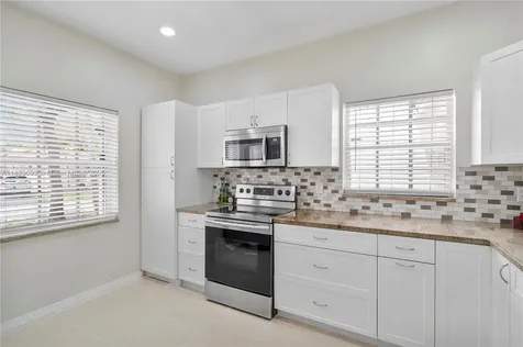 831 SW 178th Way Pembroke Pines FL 33029