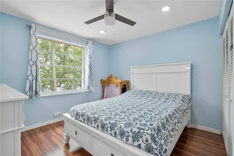 831 SW 178th Way Pembroke Pines FL 33029