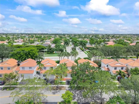 831 SW 178th Way Pembroke Pines FL 33029