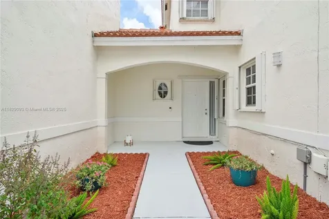 831 SW 178th Way Pembroke Pines FL 33029