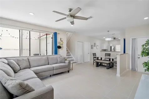 831 SW 178th Way Pembroke Pines FL 33029