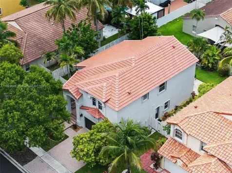 960 NW 185th Avenue Pembroke Pines FL 33029