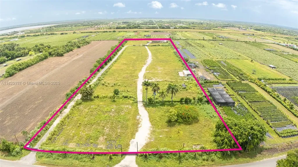 14287 SW 192nd Avenue Unincorporated Dade FL 33196