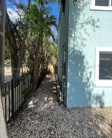 104 Poinciana Drive Key Largo FL 33037