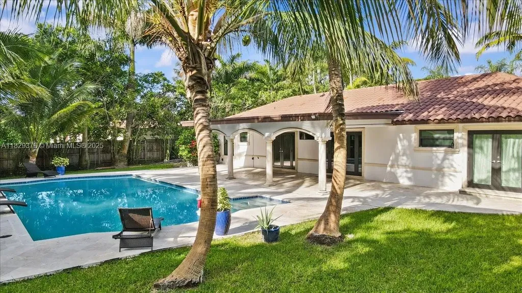 18301 SW 86th Avenue Palmetto Bay FL 33157
