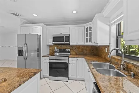 18301 SW 86th Avenue Palmetto Bay FL 33157