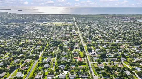 18301 SW 86th Avenue Palmetto Bay FL 33157