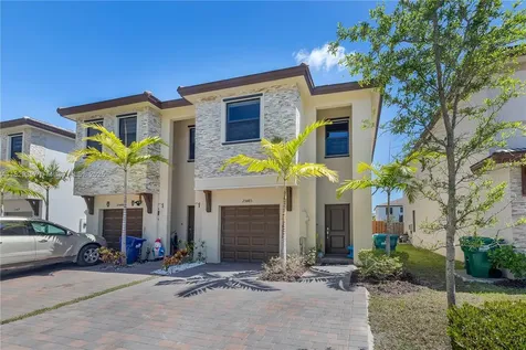 25483 SW 109th Avenue Homestead FL 33032