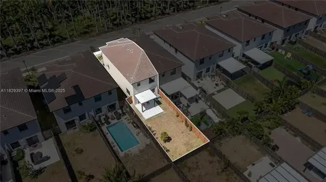 25483 SW 109th Avenue Homestead FL 33032