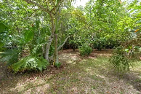 20350 SW 182nd Avenue Miami FL 33187