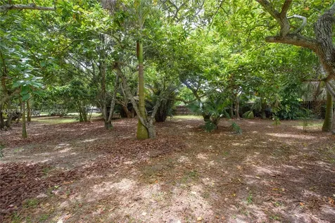 20350 SW 182nd Avenue Miami FL 33187