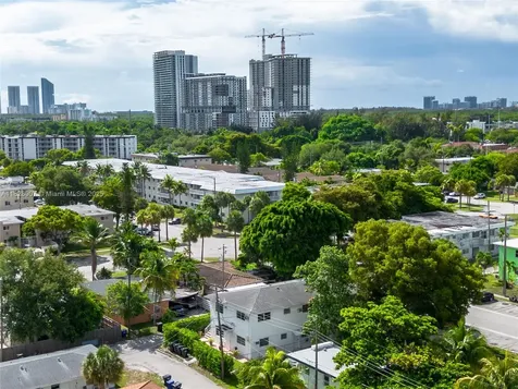 2085 NE 169th Street North Miami Beach FL 33162