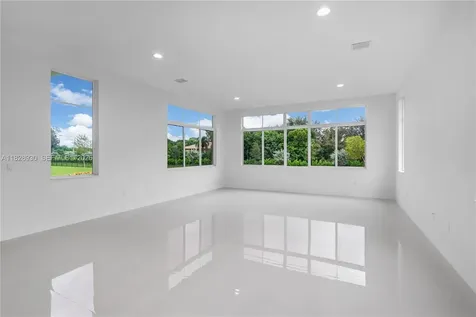 2210 SW 122nd Terrace Davie FL 33325