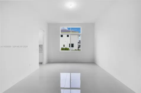 2210 SW 122nd Terrace Davie FL 33325