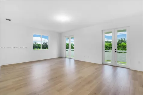 2210 SW 122nd Terrace Davie FL 33325