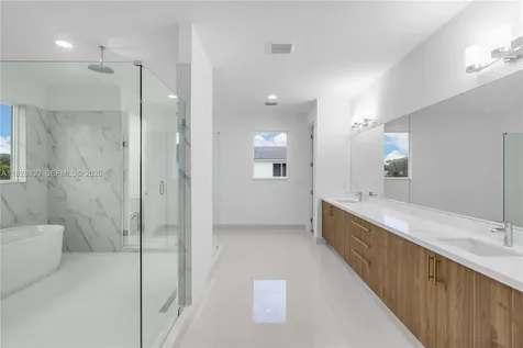 2210 SW 122nd Terrace Davie FL 33325