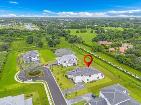2210 SW 122nd Terrace Davie FL 33325