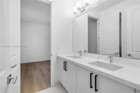 2210 SW 122nd Terrace Davie FL 33325