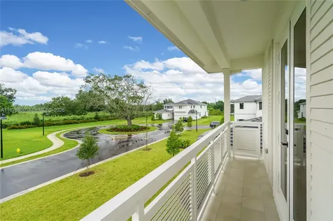 2210 SW 122nd Terrace Davie FL 33325