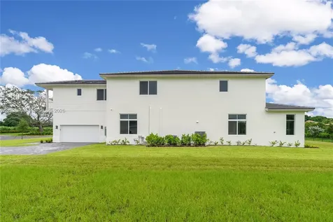 2210 SW 122nd Terrace Davie FL 33325