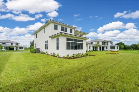 2210 SW 122nd Terrace Davie FL 33325