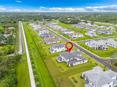 2210 SW 122nd Terrace Davie FL 33325
