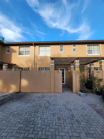 706 SW 147th Avenue Pembroke Pines FL 33027