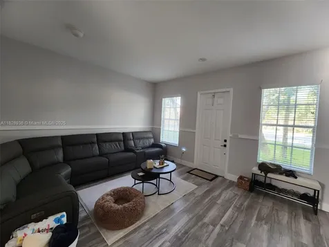 706 SW 147th Avenue Pembroke Pines FL 33027