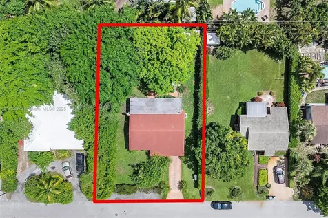 220 NW 35th Court Oakland Park FL 33309