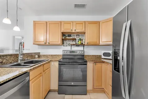 220 NW 35th Court Oakland Park FL 33309