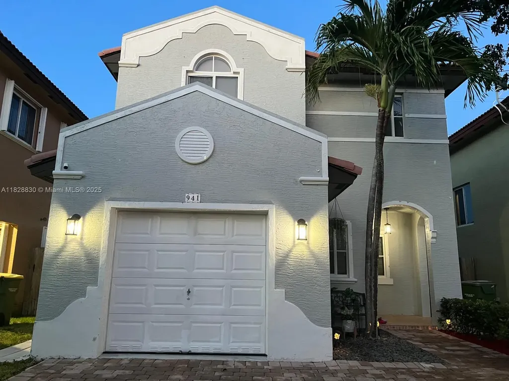 941 NE 41st Terrace Homestead FL 33033